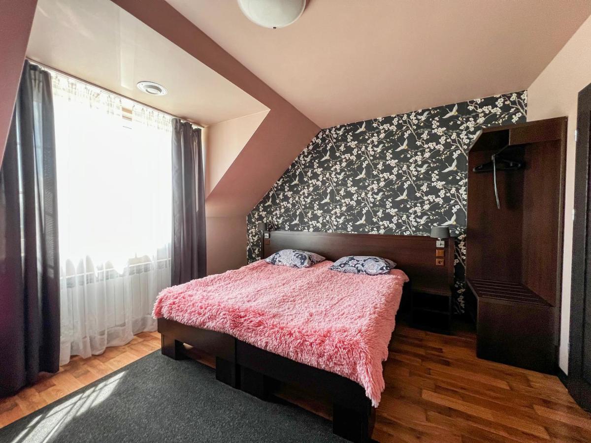 Noclegi Pod Lasem Lublin Bagian luar foto
