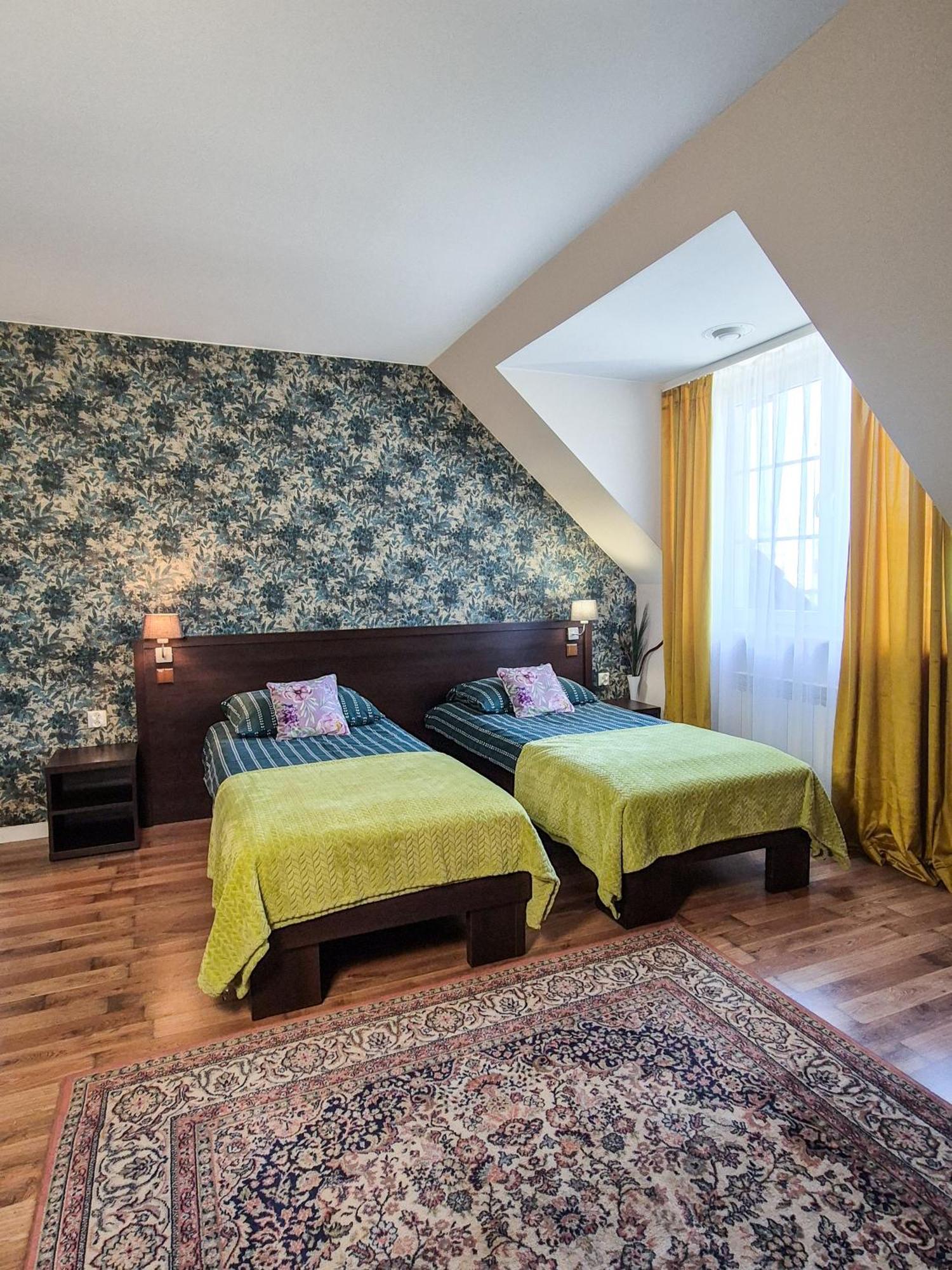 Noclegi Pod Lasem Lublin Bagian luar foto